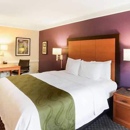 Quality Inn & Suites North Charleston - Ashley Phosphate Esterno foto