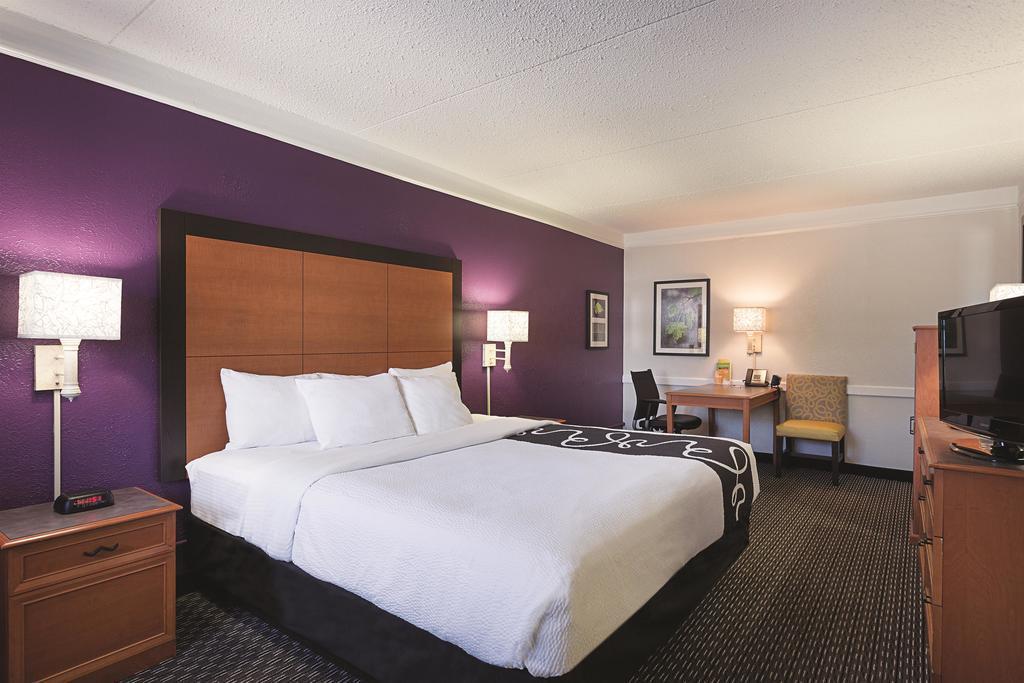 Quality Inn & Suites North Charleston - Ashley Phosphate Esterno foto