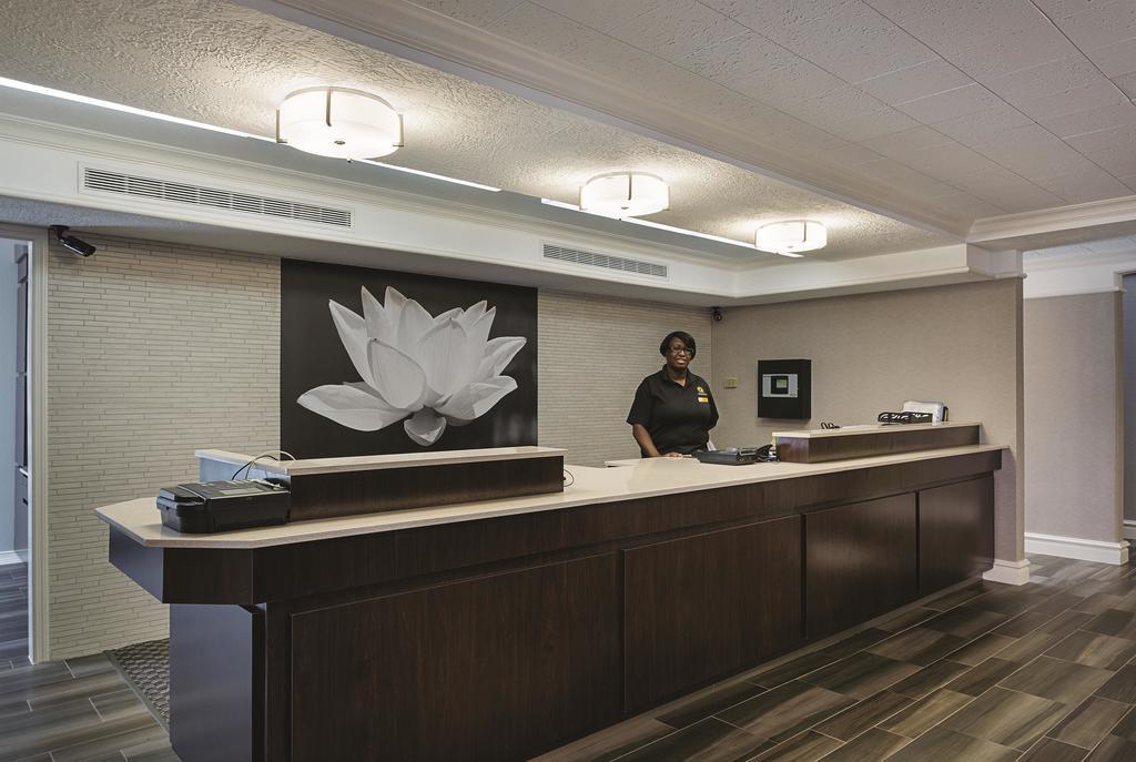 Quality Inn & Suites North Charleston - Ashley Phosphate Esterno foto