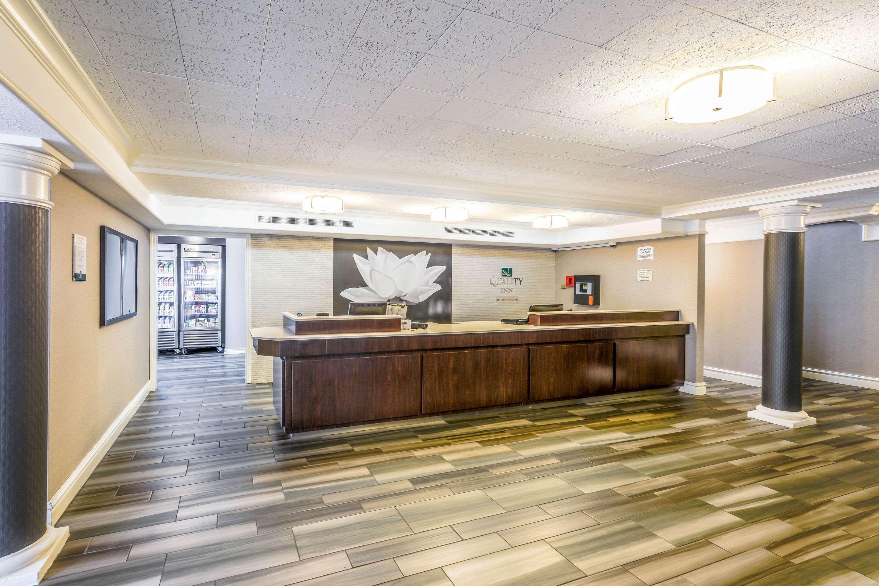 Quality Inn & Suites North Charleston - Ashley Phosphate Esterno foto