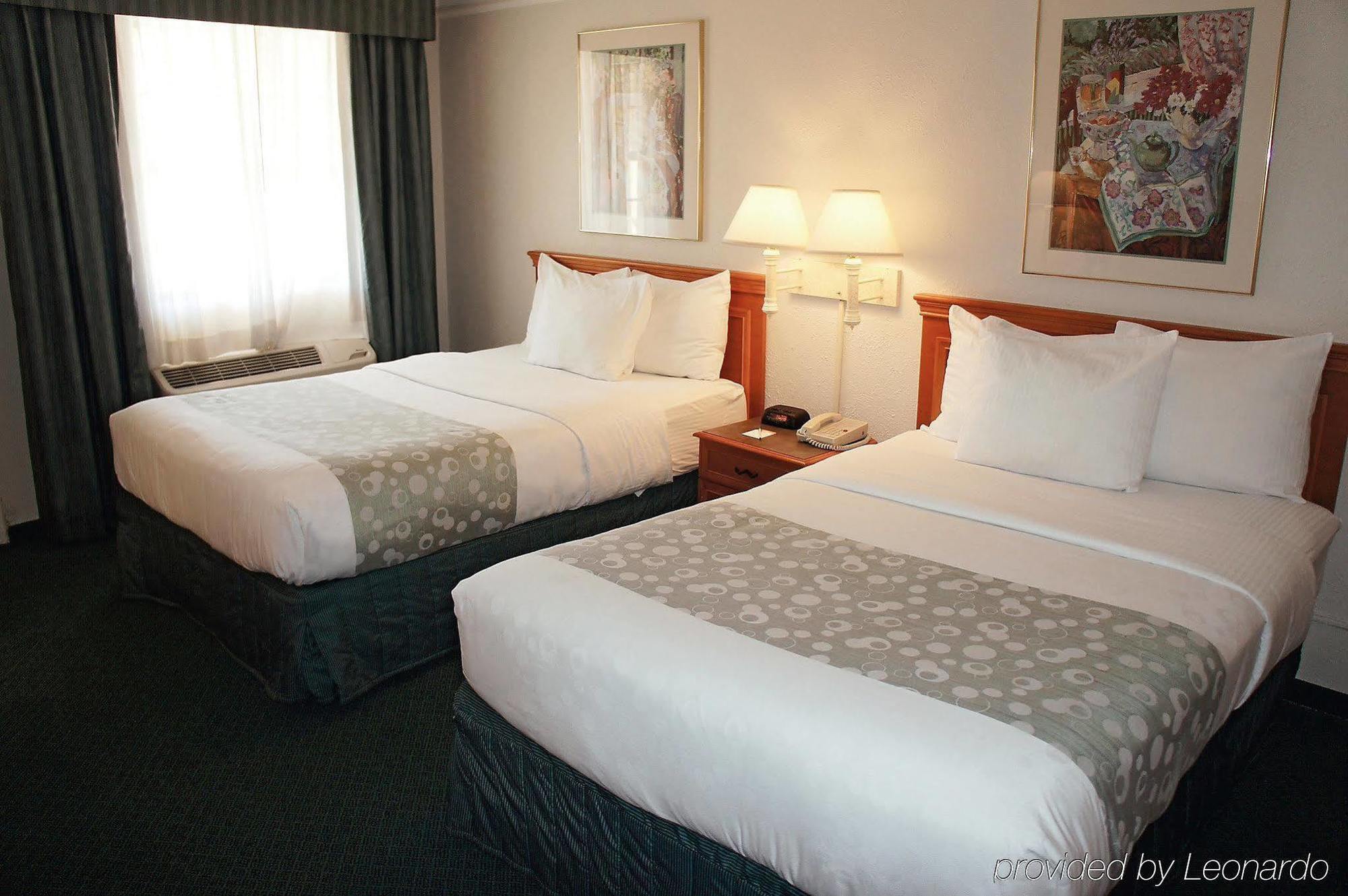 Quality Inn & Suites North Charleston - Ashley Phosphate Esterno foto