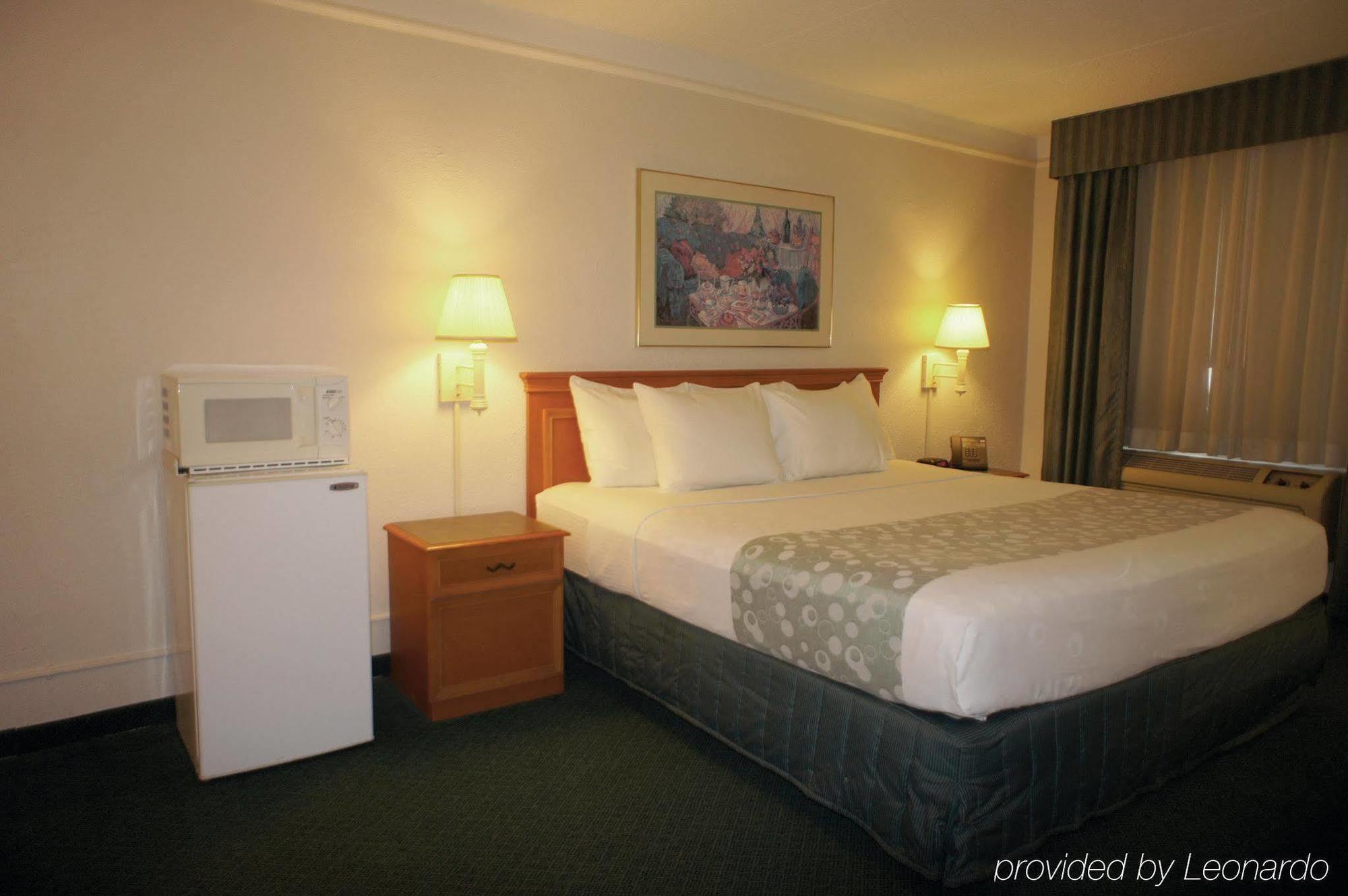 Quality Inn & Suites North Charleston - Ashley Phosphate Esterno foto