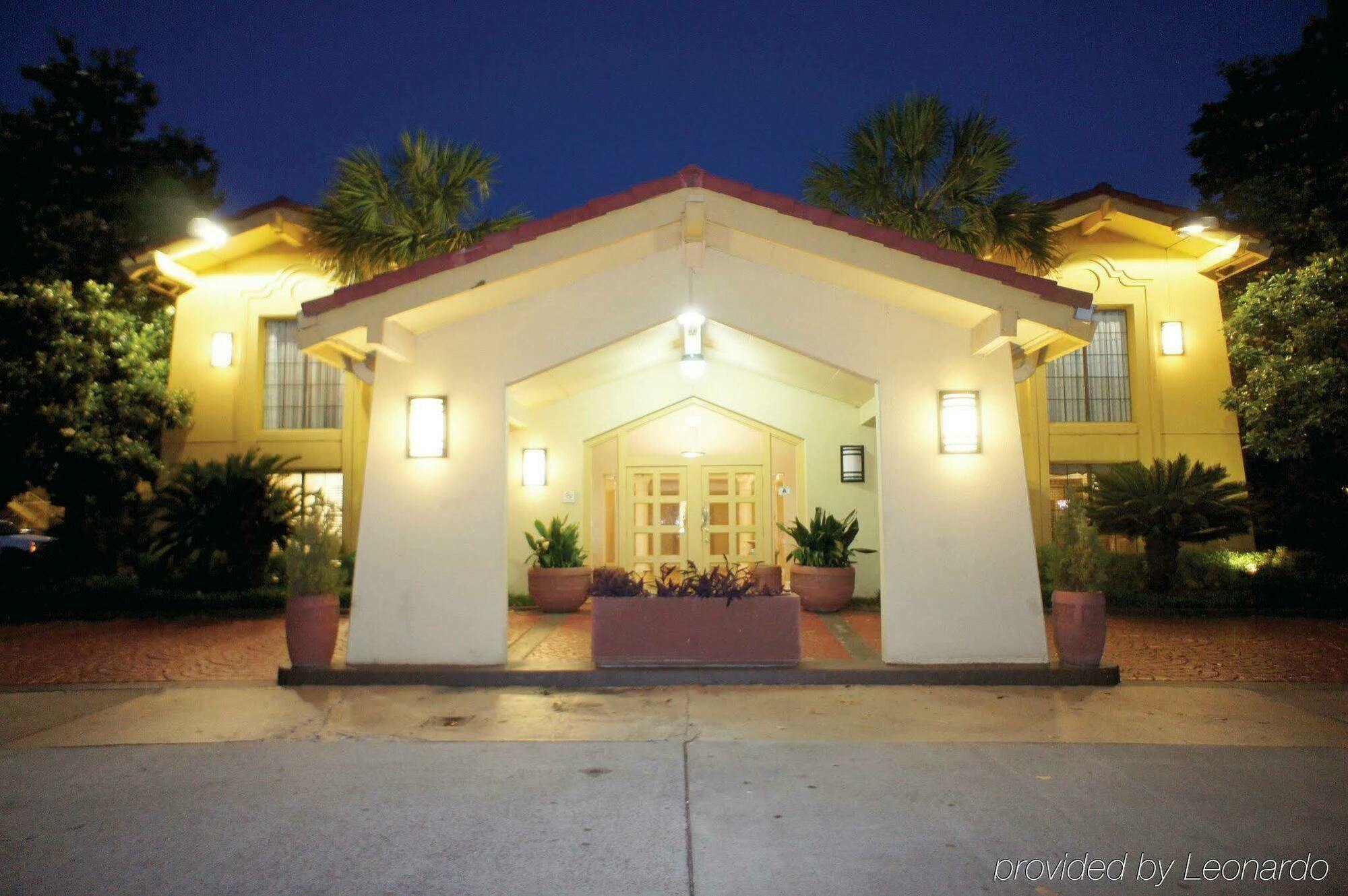 Quality Inn & Suites North Charleston - Ashley Phosphate Esterno foto
